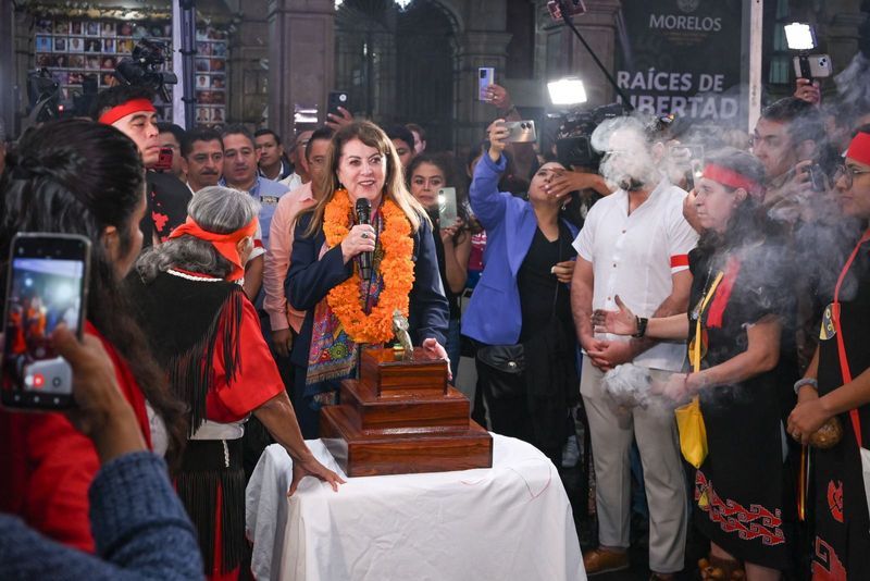 La gobernadora margarita gonzález saravia abre las puertas de palacio de gobierno para atender al pueblo de Morelos